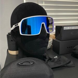 New white blue Oakley Sutro